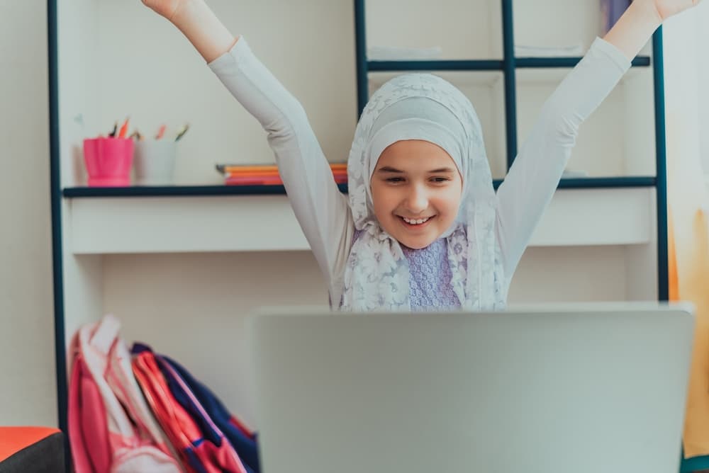 Apprendre la Méthode Nourania en Ligne : La Clé pour Maîtriser la Lecture du Coran avec l’Académie Irtiqa